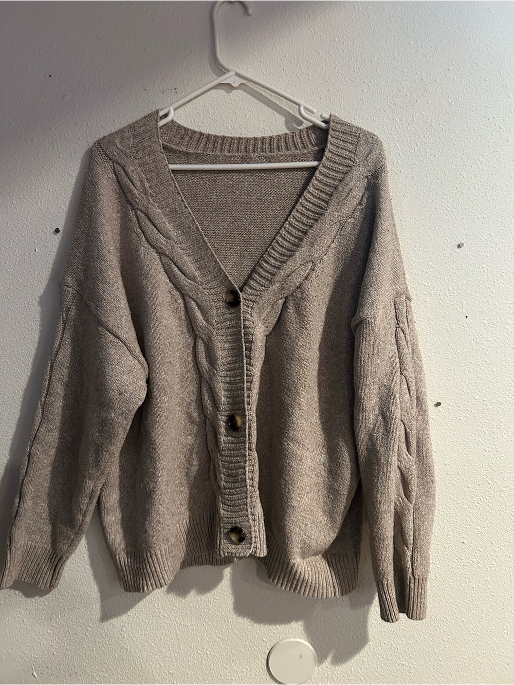 Women’s Oversized cable knit sweater